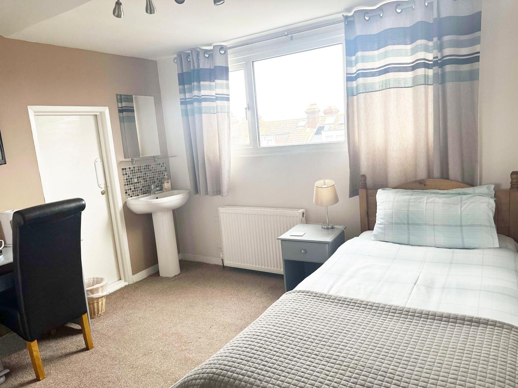 Esk Vale Guest House ポーツマス エクステリア 写真